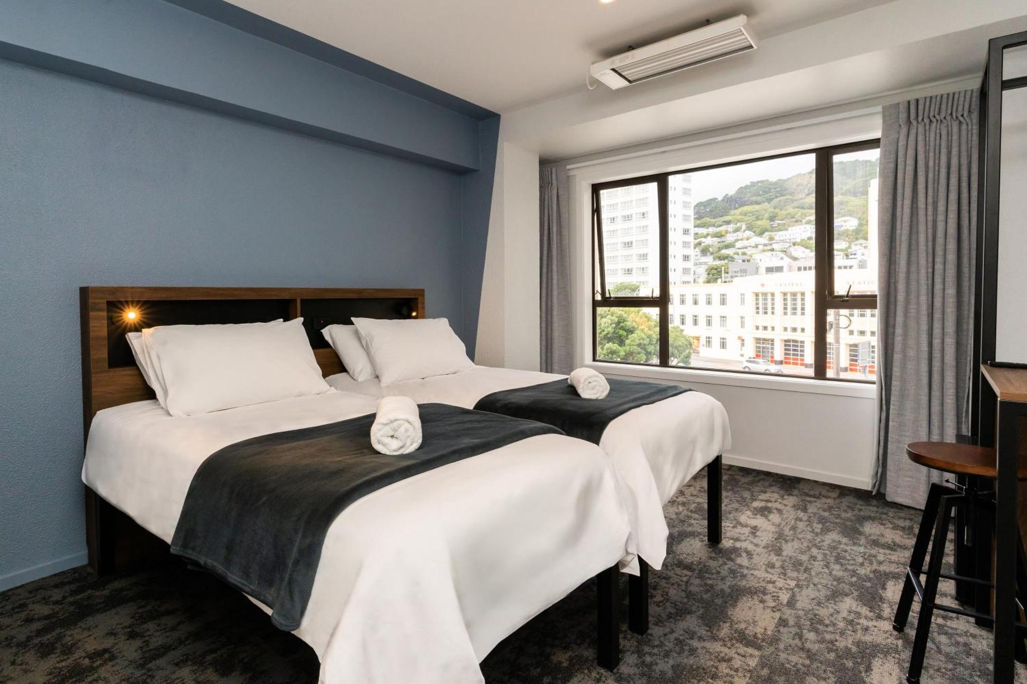 Haka House Wellington Hostel Eksteriør bilde A room at the hotel